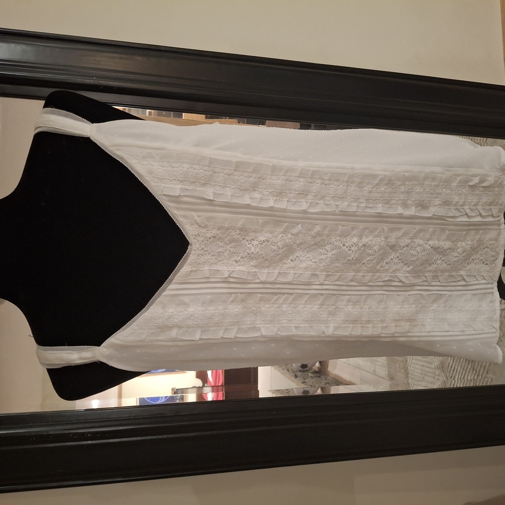 White House Black Market White Spaghetti Strap Short Sleeve Slip Top